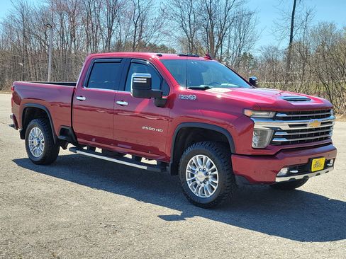 Used 2020 Chevrolet Silverado 2500 High Country w/ Technology Package AWD/4WD image 3