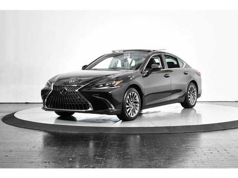 Certified 2025 Lexus ES 350 Ultra Luxury w/ Accessory Package (Z2) image 1