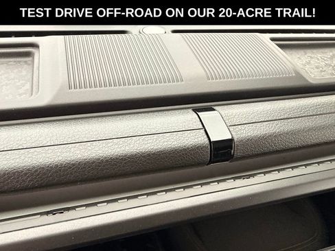 New 2026 Jeep Gladiator Sport image 10