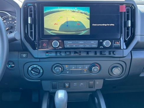 New 2026 Nissan Frontier SV w/ Tow Package AWD/4WD image 18