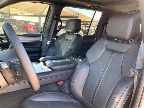 New 2026 Jeep Grand Wagoneer L w/ Premium Group I image 10