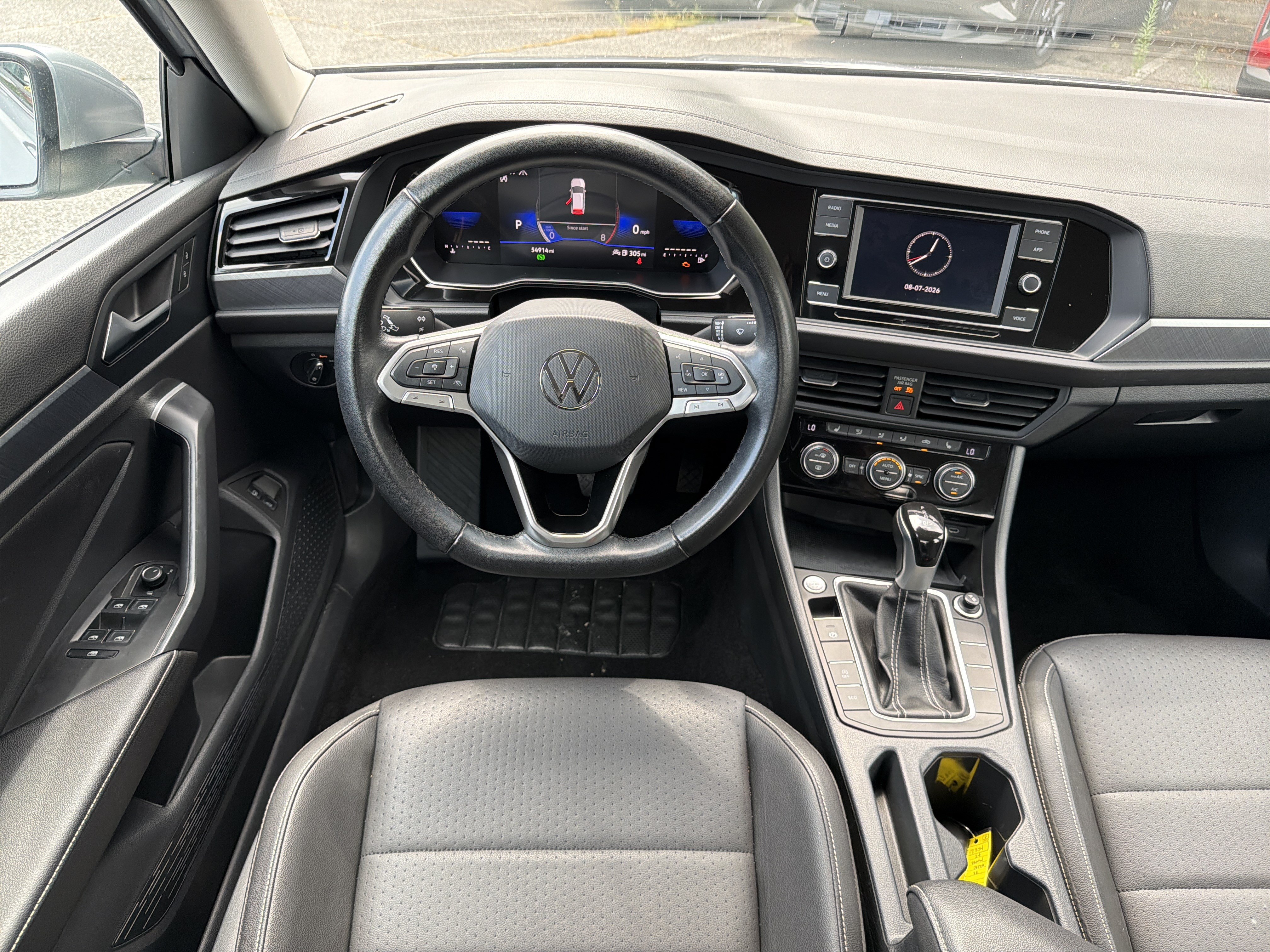 Used 2024 Volkswagen Jetta SE FWD image 23