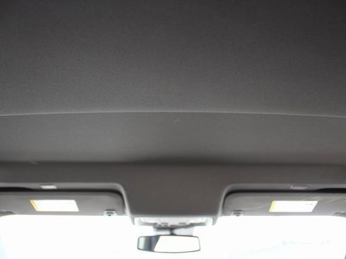 Used 2025 GMC Sierra 1500 SLT image 20