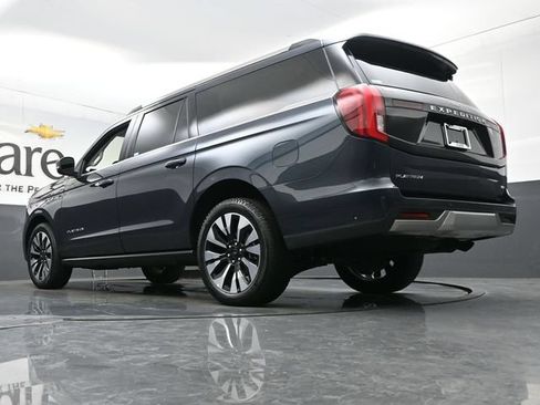 Used 2025 Ford Expedition Max Platinum w/ Driver's Package AWD/4WD image 5