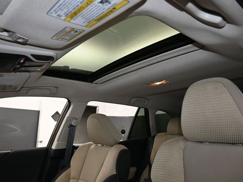 Used 2021 Subaru Outback Premium image 11