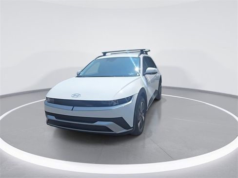 New 2025 Hyundai Ioniq 5 SEL image 3