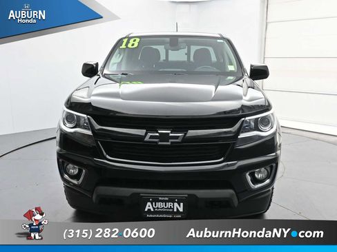 Used 2018 Chevrolet Colorado Z71 w/ Z71 Midnight Edition AWD/4WD image 3