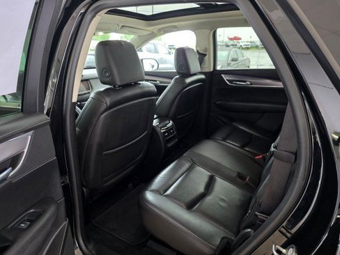 Used 2017 Cadillac XT5 Premium Luxury AWD/4WD image 10