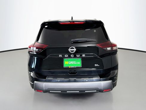 Used 2024 Nissan Rogue SL FWD image 8