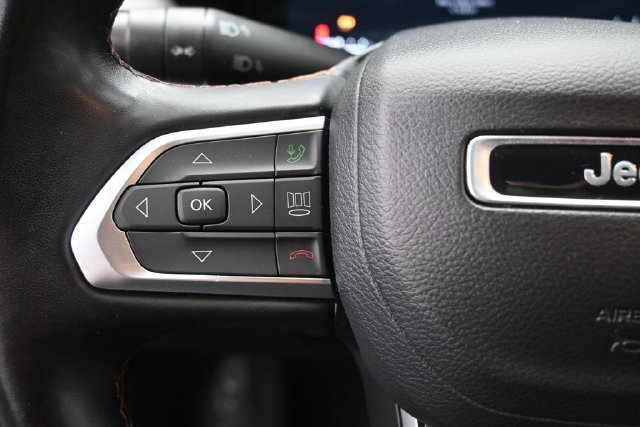 Used 2022 Jeep Compass Limited w/ Elite Group AWD/4WD image 7
