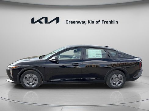 New 2025 Kia K4 LX image 4