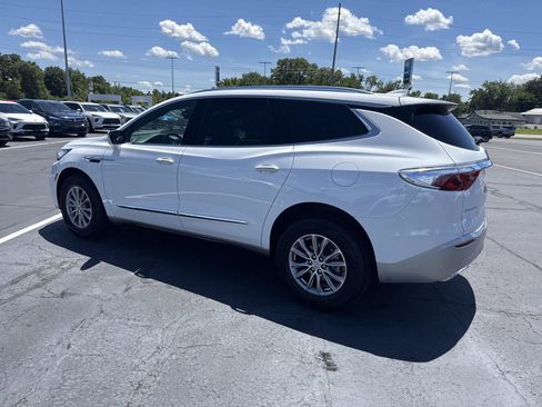 Used 2023 Buick Enclave Essence w/ LPO, Floor Liner Package FWD image 5