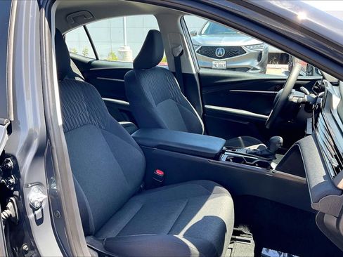 Used 2025 Toyota Camry LE FWD image 7