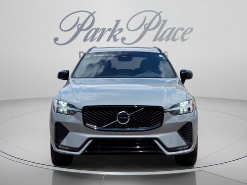 Certified 2026 Volvo XC60 B5 Plus w/ Protection Package Premier AWD/4WD image 9