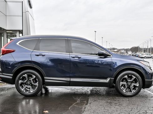 Used 2019 Honda CR-V Touring image 9