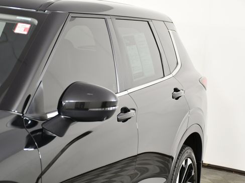 Used 2023 Mitsubishi Outlander SE image 13