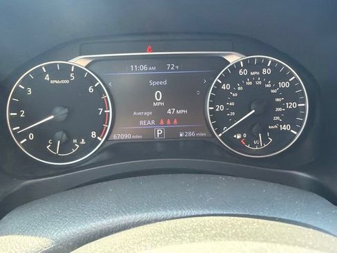 Used 2024 Nissan Altima 2.5 SR FWD image 23