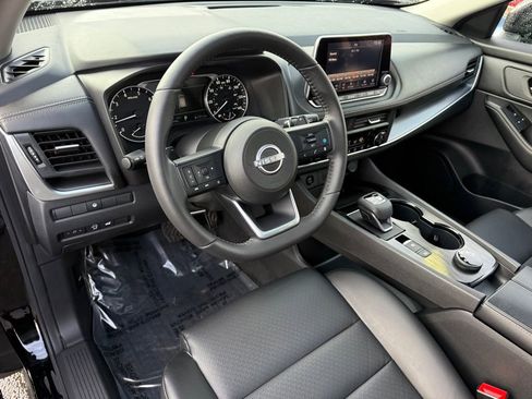 Certified 2024 Nissan Rogue SV w/ SV Premium Package image 12