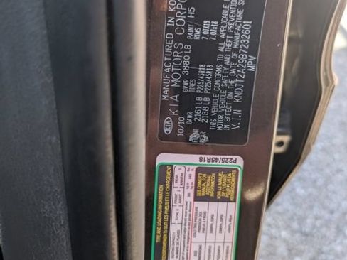 Used 2011 Kia Soul ! FWD image 33