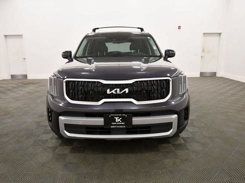 Certified 2025 Kia Telluride EX w/ EX Captain's Chair Package AWD/4WD image 11