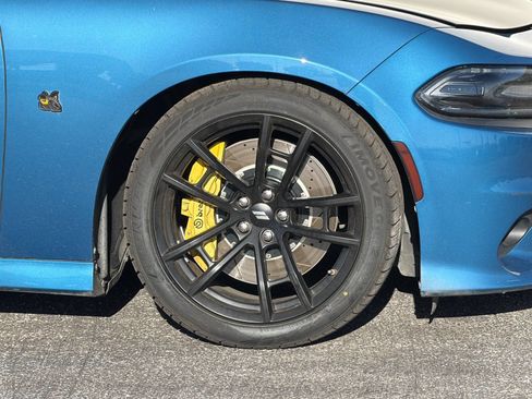 Used 2020 Dodge Charger Scat Pack w/ Dynamics Package RWD image 25