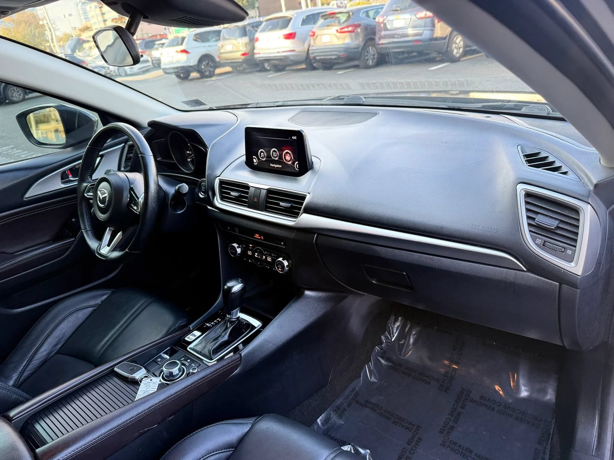 Used 2018 MAZDA MAZDA3 Touring FWD image 34