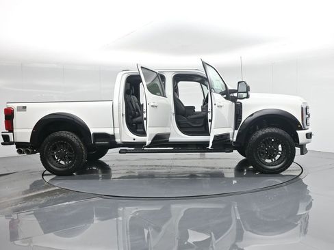 New 2026 Ford F250 Lariat w/ Black Appearance Package image 38