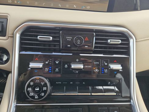 New 2026 Nissan Armada Platinum Reserve AWD/4WD image 31