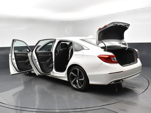 Used 2020 Honda Accord Sport image 27