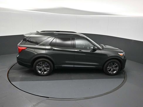 Used 2023 Ford Explorer XLT w/ Equipment Group 202A image 26