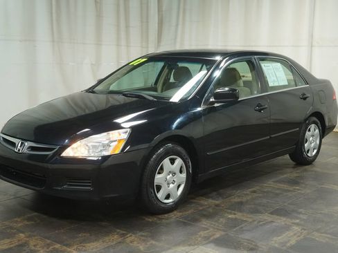Used 2007 Honda Accord LX image 2
