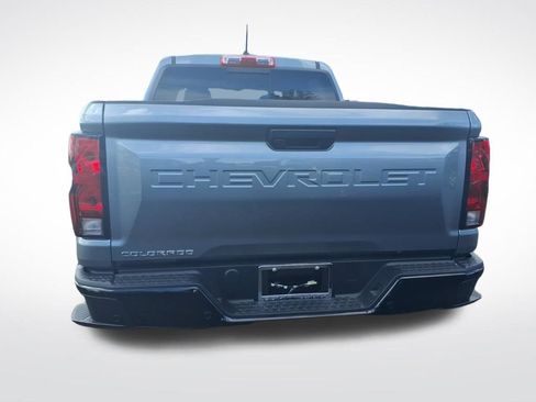 Used 2025 Chevrolet Colorado W/T image 5