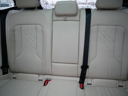 Used 2025 BMW X3 xDrive30i w/ Premium Package image 13