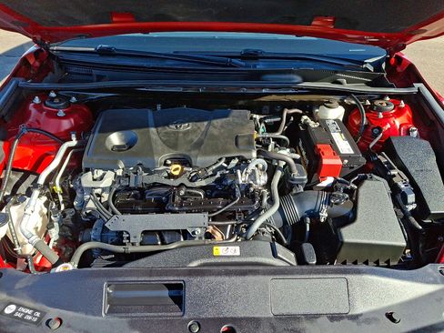 Used 2021 Toyota Camry XSE image 28