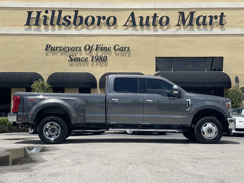 Used 2019 Ford F350 XLT w/ XLT Premium Package AWD/4WD image 4