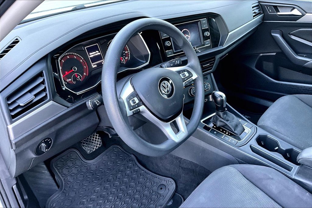 Used 2019 Volkswagen Jetta S w/ Driver Assistance Package FWD image 17