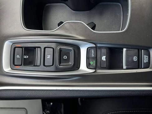 Used 2021 Honda Accord EX image 36