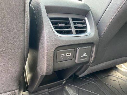 Certified 2024 Chevrolet Blazer Premier w/ Enhanced Convenience Package AWD/4WD image 22