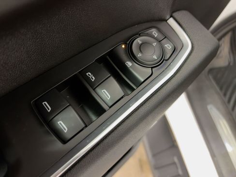 Used 2023 GMC Sierra 1500 Elevation image 11