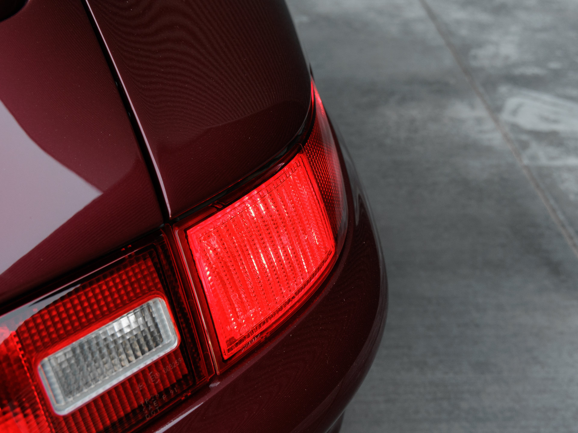 Used 1997 Porsche 911 Carrera S RWD image 36