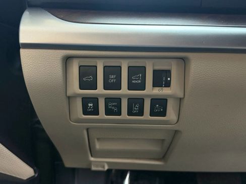 Used 2017 Subaru Outback 2.5i Limited image 20