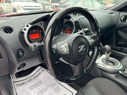 Used 2013 Nissan 370Z Coupe RWD image 13