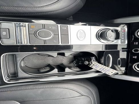 Used 2020 Land Rover Range Rover HSE image 31