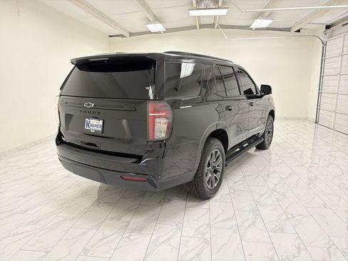 Used 2024 Chevrolet Tahoe Z71 w/ Luxury Package AWD/4WD image 8