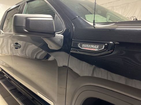 Used 2024 GMC Sierra 1500 Elevation AWD/4WD image 9