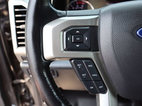 Used 2022 Ford F250 Lariat w/ Lariat Ultimate Package AWD/4WD image 29