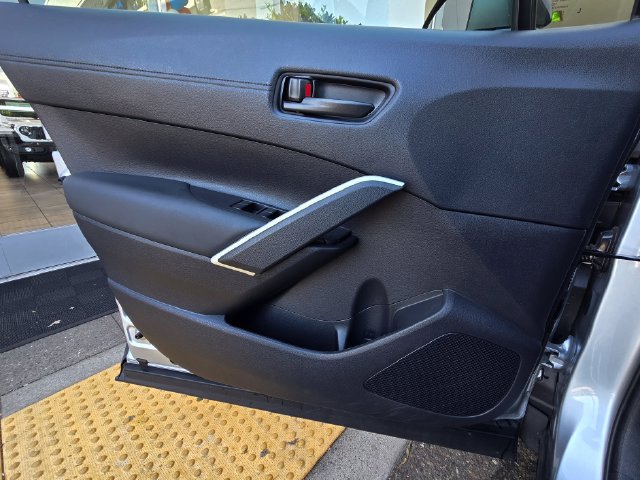 Used 2025 Toyota Corolla Cross AWD Hybrid image 15