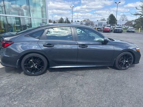Used 2025 Honda Civic Sport image 6