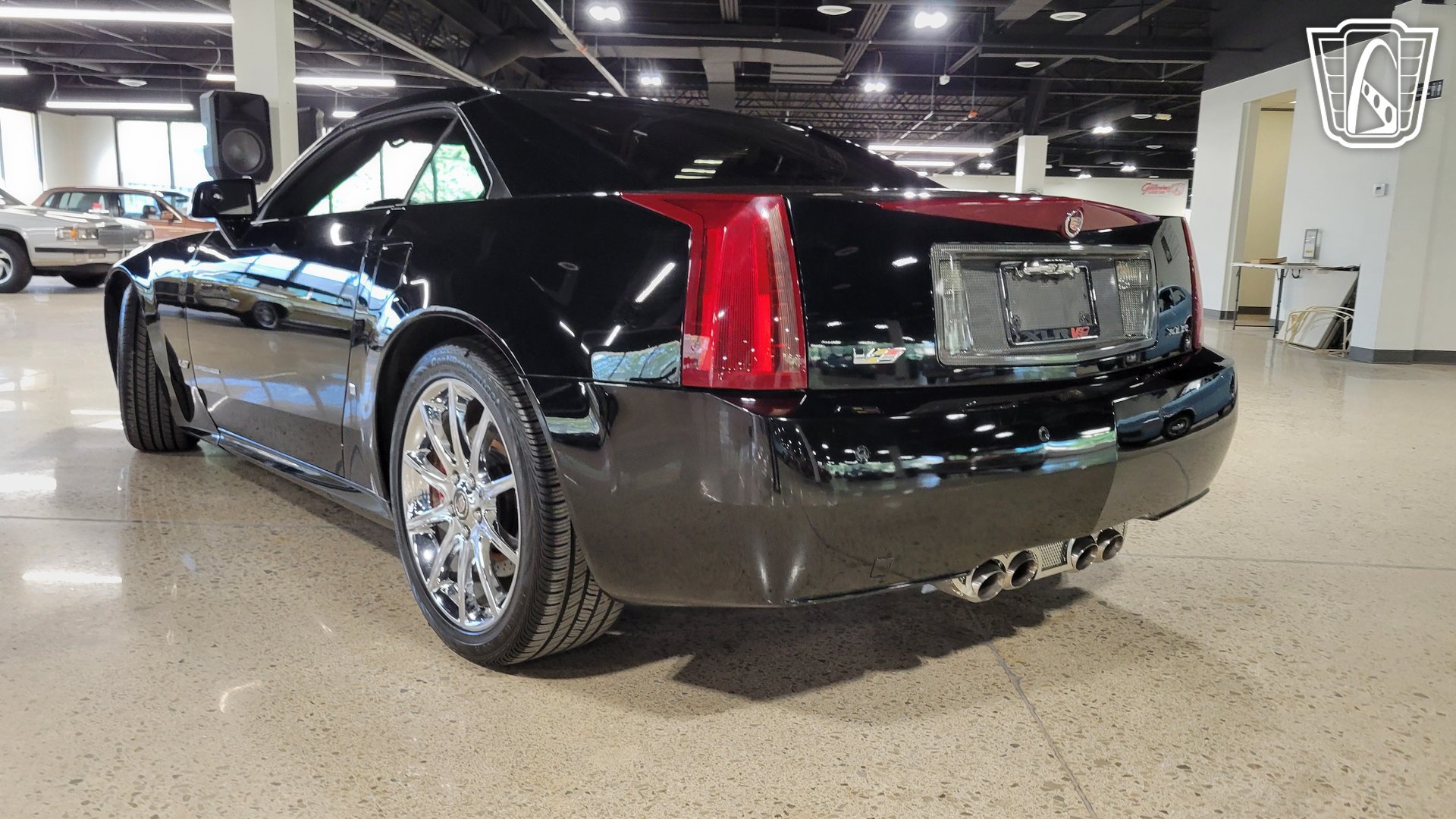 Used 2008 Cadillac XLR V RWD image 28