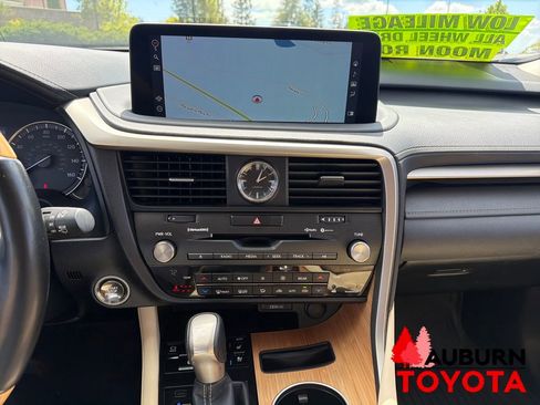 Used 2021 Lexus RX 350L Premium w/ Premium Package image 16